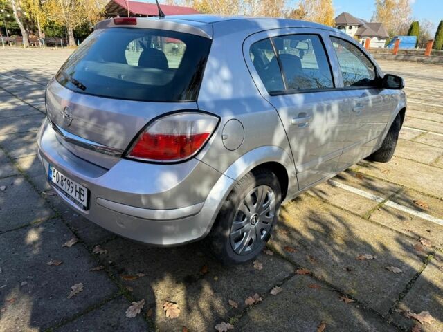 Сірий Опель Астра, об'ємом двигуна 1.6 л та пробігом 240 тис. км за 4200 $, фото 4 на Automoto.ua