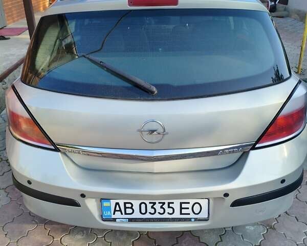 Серый Опель Астра, объемом двигателя 1.4 л и пробегом 216 тыс. км за 4500 $, фото 15 на Automoto.ua