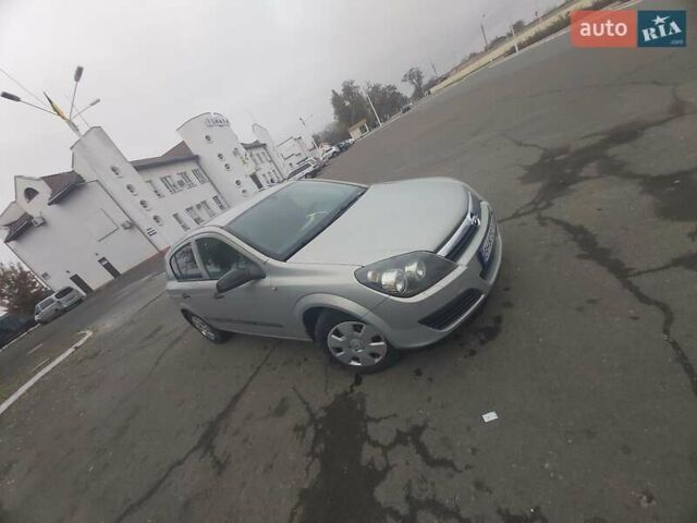 Серый Опель Астра, объемом двигателя 1.36 л и пробегом 238 тыс. км за 4500 $, фото 1 на Automoto.ua