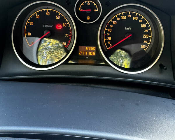 Серый Опель Астра, объемом двигателя 1.36 л и пробегом 211 тыс. км за 4200 $, фото 16 на Automoto.ua