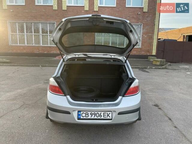 Серый Опель Астра, объемом двигателя 1.4 л и пробегом 220 тыс. км за 3450 $, фото 10 на Automoto.ua