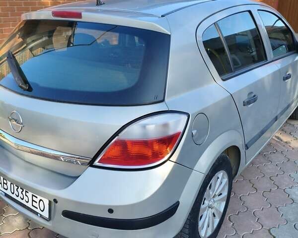 Серый Опель Астра, объемом двигателя 1.4 л и пробегом 216 тыс. км за 4500 $, фото 18 на Automoto.ua