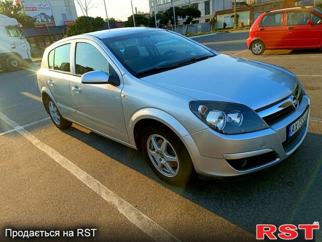 Серый Опель Астра, объемом двигателя 1.6 л и пробегом 117 тыс. км за 5000 $, фото 8 на Automoto.ua