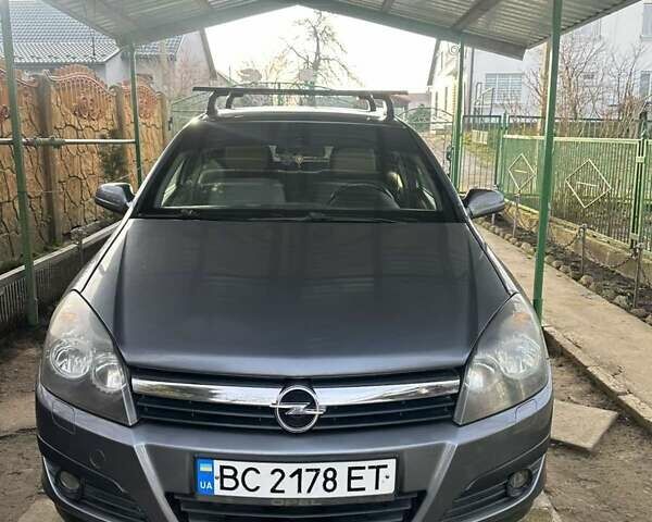 Серый Опель Астра, объемом двигателя 1.69 л и пробегом 150 тыс. км за 6500 $, фото 5 на Automoto.ua
