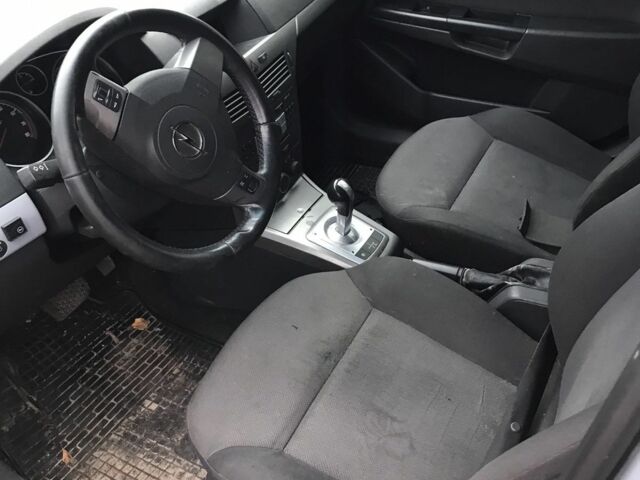 Сірий Опель Астра, об'ємом двигуна 1.6 л та пробігом 300 тис. км за 2700 $, фото 7 на Automoto.ua