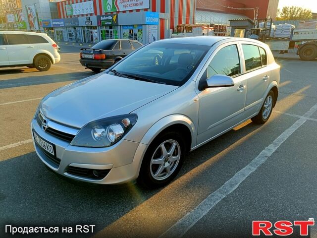 Серый Опель Астра, объемом двигателя 1.6 л и пробегом 117 тыс. км за 5000 $, фото 1 на Automoto.ua