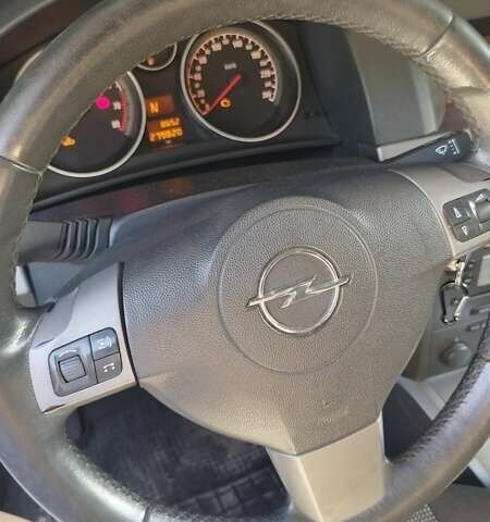 Опель Астра 2006 в Киеве на Automoto.ua Серый Опель Астра, объемом двигателя 1.6 л и пробегом 280 тыс. км за 4200 $, фото 63 на Automoto.ua