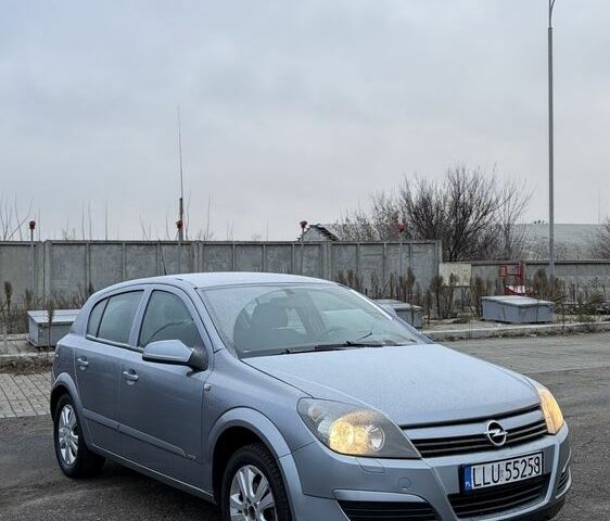 Сірий Опель Астра, об'ємом двигуна 1.7 л та пробігом 300 тис. км за 2850 $, фото 2 на Automoto.ua