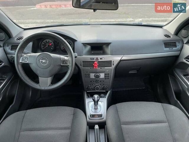 Серый Опель Астра, объемом двигателя 1.4 л и пробегом 220 тыс. км за 3450 $, фото 15 на Automoto.ua