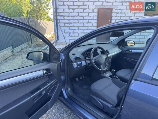 Серый Опель Астра, объемом двигателя 1.6 л и пробегом 220 тыс. км за 5350 $, фото 38 на Automoto.ua