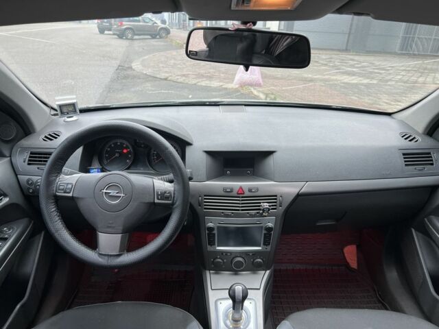 Опель Астра 2006 в Кривом Роге на Automoto.ua Серый Опель Астра, объемом двигателя 1.6 л и пробегом 343 тыс. км за 5000 $, фото 9 на Automoto.ua