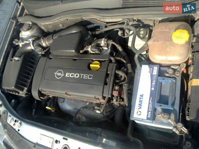 Серый Опель Астра, объемом двигателя 1.6 л и пробегом 246 тыс. км за 5400 $, фото 3 на Automoto.ua