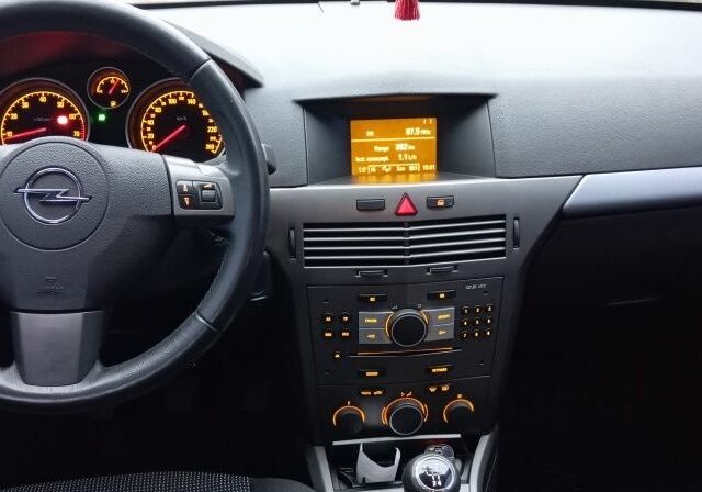 Сірий Опель Астра, об'ємом двигуна 1.6 л та пробігом 185 тис. км за 5400 $, фото 3 на Automoto.ua