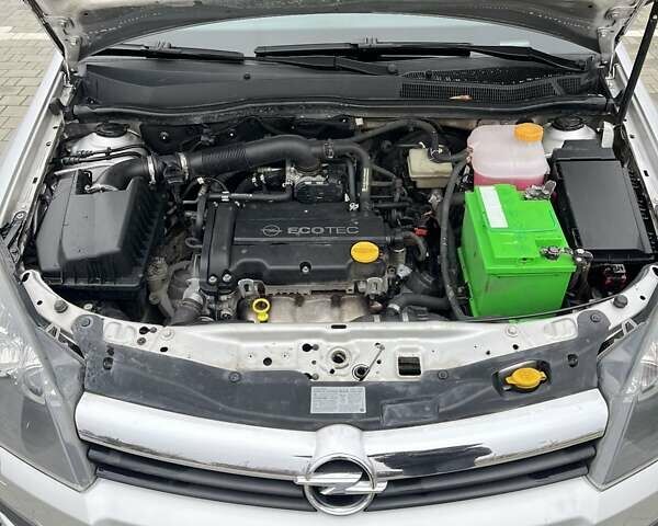 Сірий Опель Астра, об'ємом двигуна 1.36 л та пробігом 221 тис. км за 4600 $, фото 12 на Automoto.ua