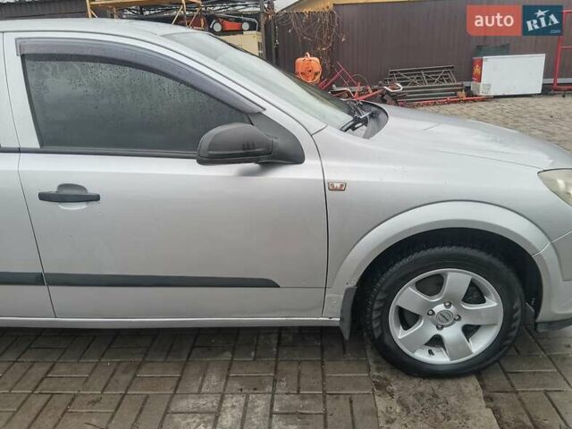 Сірий Опель Астра, об'ємом двигуна 1.4 л та пробігом 285 тис. км за 3800 $, фото 11 на Automoto.ua