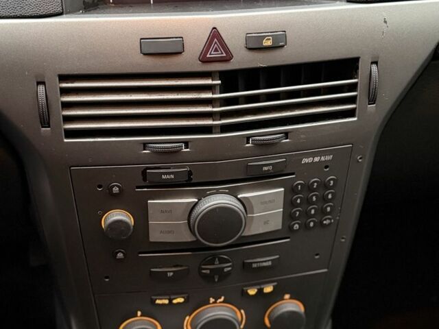 Серый Опель Астра, объемом двигателя 0 л и пробегом 196 тыс. км за 1750 $, фото 8 на Automoto.ua