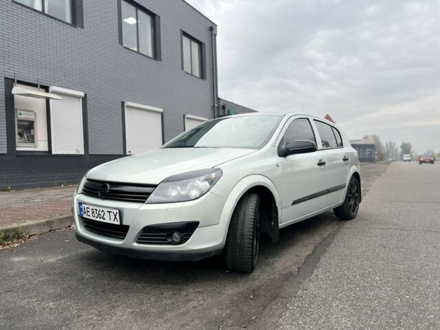 Опель Астра 2006 в Кривом Роге на Automoto.ua Серый Опель Астра, объемом двигателя 1.6 л и пробегом 343 тыс. км за 5000 $, фото 7 на Automoto.ua