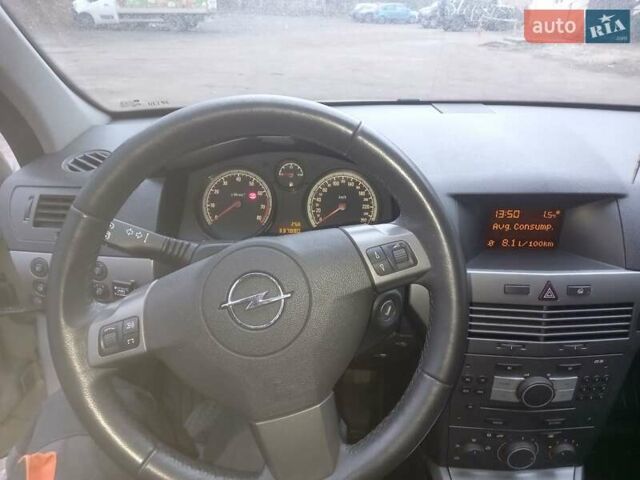 Серый Опель Астра, объемом двигателя 1.6 л и пробегом 330 тыс. км за 4800 $, фото 17 на Automoto.ua