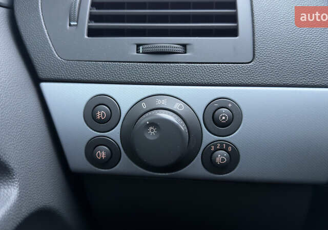 Сірий Опель Астра, об'ємом двигуна 1.8 л та пробігом 140 тис. км за 6200 $, фото 26 на Automoto.ua