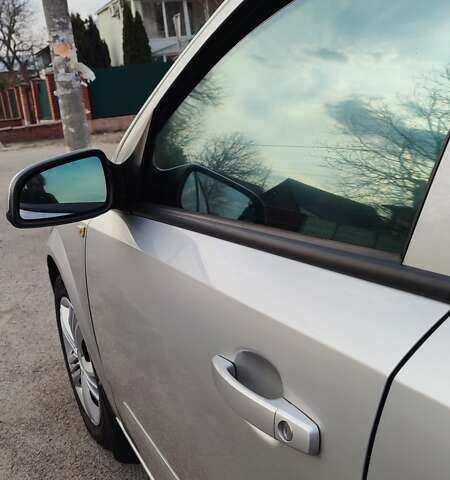 Серый Опель Астра, объемом двигателя 1.91 л и пробегом 254 тыс. км за 4900 $, фото 1 на Automoto.ua