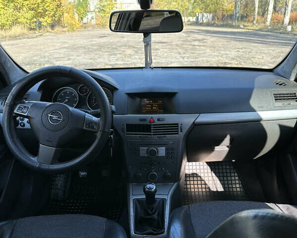 Опель Астра 2006 в Запорожье на Automoto.ua Серый Опель Астра, объемом двигателя 1.69 л и пробегом 271 тыс. км за 3750 $, фото 7 на Automoto.ua