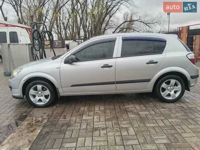 Сірий Опель Астра, об'ємом двигуна 1.4 л та пробігом 285 тис. км за 3800 $, фото 12 на Automoto.ua