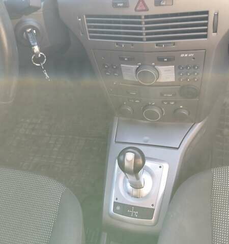 Опель Астра 2006 в Киеве на Automoto.ua Серый Опель Астра, объемом двигателя 1.6 л и пробегом 280 тыс. км за 4200 $, фото 31 на Automoto.ua