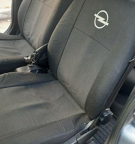 Серый Опель Астра, объемом двигателя 1.4 л и пробегом 280 тыс. км за 4000 $, фото 18 на Automoto.ua