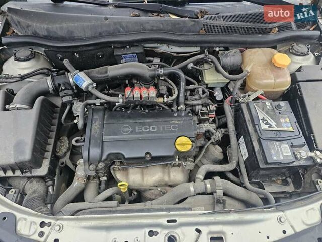 Сірий Опель Астра, об'ємом двигуна 1.4 л та пробігом 181 тис. км за 3600 $, фото 7 на Automoto.ua