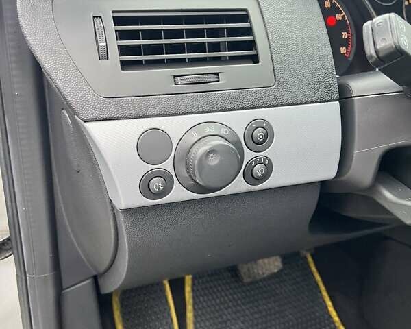 Сірий Опель Астра, об'ємом двигуна 1.36 л та пробігом 221 тис. км за 4600 $, фото 10 на Automoto.ua