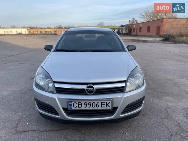 Серый Опель Астра, объемом двигателя 1.4 л и пробегом 220 тыс. км за 3450 $, фото 2 на Automoto.ua