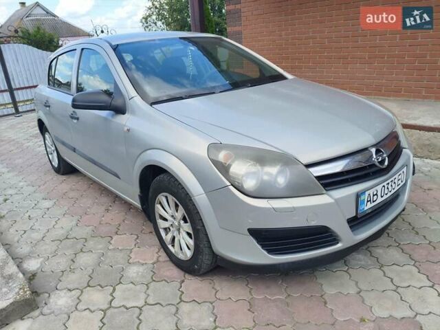 Серый Опель Астра, объемом двигателя 1.4 л и пробегом 216 тыс. км за 4500 $, фото 1 на Automoto.ua