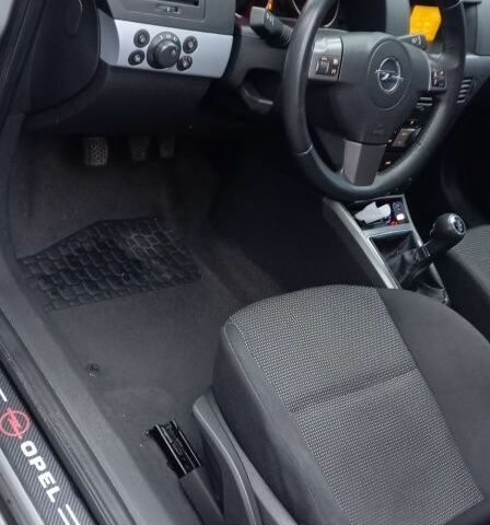 Сірий Опель Астра, об'ємом двигуна 1.6 л та пробігом 185 тис. км за 5400 $, фото 4 на Automoto.ua