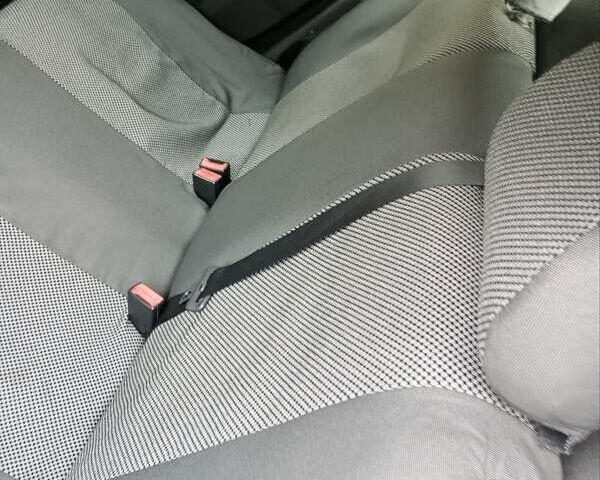 Сірий Опель Астра, об'ємом двигуна 1.4 л та пробігом 410 тис. км за 4000 $, фото 5 на Automoto.ua