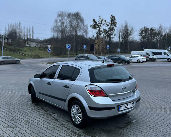 Серый Опель Астра, объемом двигателя 1.6 л и пробегом 140 тыс. км за 3450 $, фото 3 на Automoto.ua