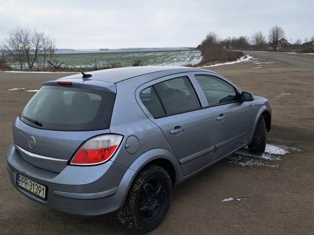 Серый Опель Астра, объемом двигателя 0 л и пробегом 350 тыс. км за 1700 $, фото 2 на Automoto.ua