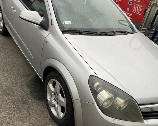 Сірий Опель Астра, об'ємом двигуна 1.7 л та пробігом 222 тис. км за 3600 $, фото 17 на Automoto.ua
