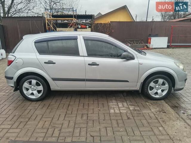 Сірий Опель Астра, об'ємом двигуна 1.4 л та пробігом 285 тис. км за 3800 $, фото 2 на Automoto.ua