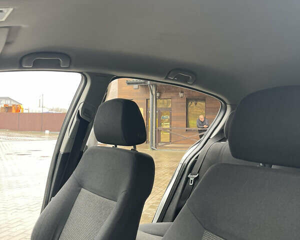 Серый Опель Астра, объемом двигателя 1.6 л и пробегом 140 тыс. км за 3450 $, фото 20 на Automoto.ua