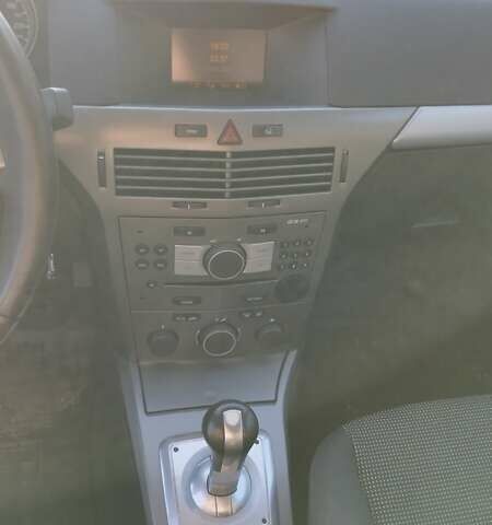 Опель Астра 2006 в Киеве на Automoto.ua Серый Опель Астра, объемом двигателя 1.6 л и пробегом 280 тыс. км за 4200 $, фото 37 на Automoto.ua