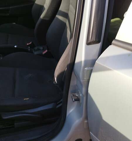 Опель Астра 2006 в Киеве на Automoto.ua Серый Опель Астра, объемом двигателя 1.6 л и пробегом 280 тыс. км за 4200 $, фото 41 на Automoto.ua