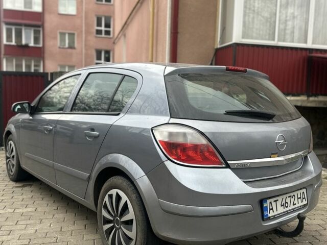 Серый Опель Астра, объемом двигателя 1.6 л и пробегом 211 тыс. км за 4500 $, фото 1 на Automoto.ua