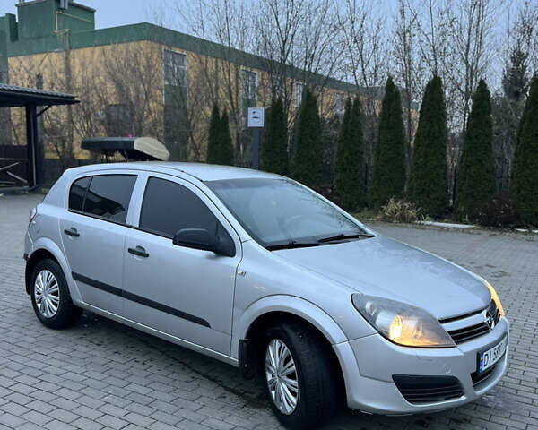 Серый Опель Астра, объемом двигателя 1.6 л и пробегом 140 тыс. км за 3450 $, фото 10 на Automoto.ua