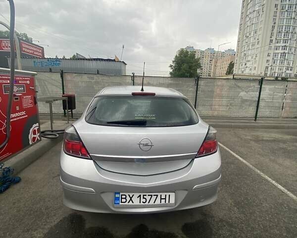 Сірий Опель Астра, об'ємом двигуна 1.7 л та пробігом 222 тис. км за 3600 $, фото 11 на Automoto.ua