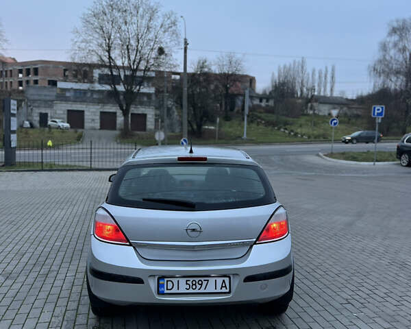 Серый Опель Астра, объемом двигателя 1.6 л и пробегом 140 тыс. км за 3450 $, фото 14 на Automoto.ua