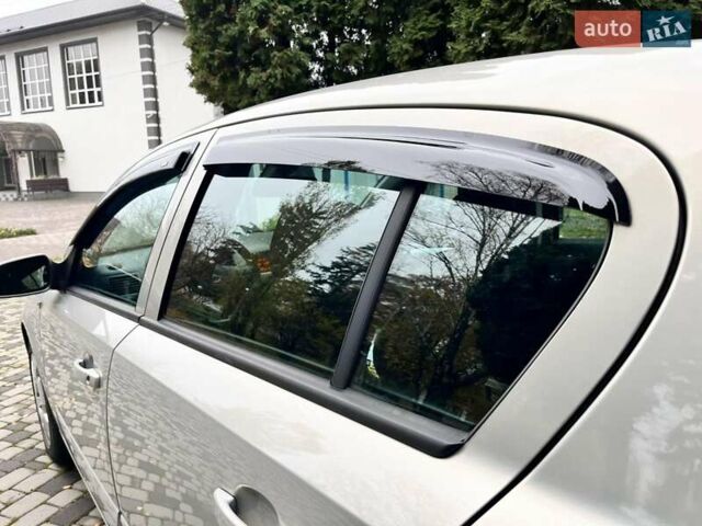 Серый Опель Астра, объемом двигателя 1.6 л и пробегом 160 тыс. км за 4999 $, фото 28 на Automoto.ua