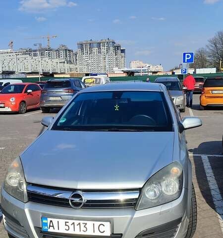 Серый Опель Астра, объемом двигателя 1.91 л и пробегом 254 тыс. км за 4900 $, фото 4 на Automoto.ua