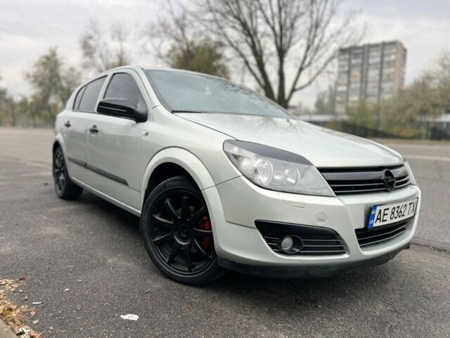 Опель Астра 2006 в Кривом Роге на Automoto.ua Серый Опель Астра, объемом двигателя 1.6 л и пробегом 343 тыс. км за 5000 $, фото 1 на Automoto.ua