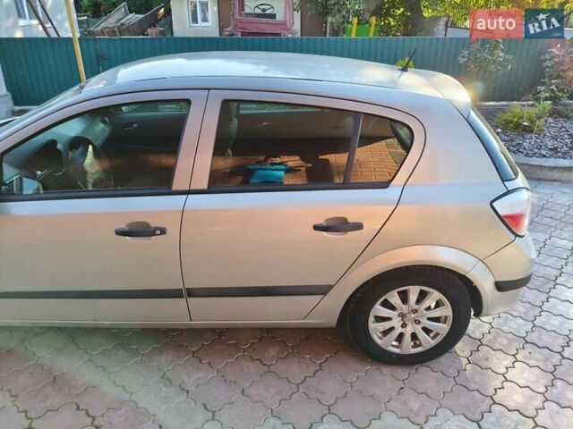 Серый Опель Астра, объемом двигателя 1.4 л и пробегом 216 тыс. км за 4500 $, фото 6 на Automoto.ua