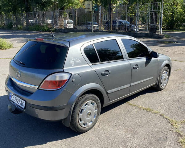 Опель Астра 2006 в Кривом Роге на Automoto.ua Серый Опель Астра, объемом двигателя 1.36 л и пробегом 280 тыс. км за 5000 $, фото 2 на Automoto.ua